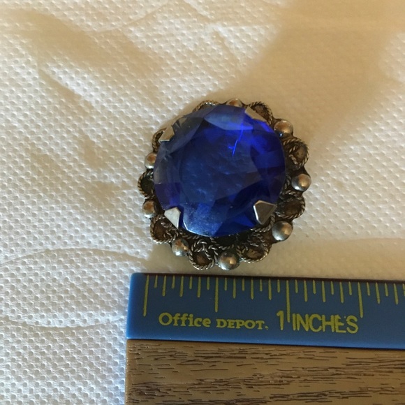 SOLD. Antique Sterling Silver Brooch - Picture 2 of 9